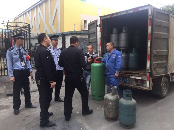 福永重拳整治黑燃气 查获黑煤气及运送货车