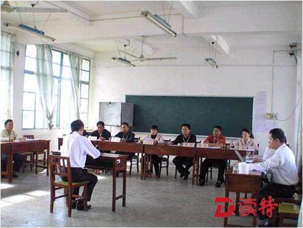 “天价”公考培训揭秘：价格贵效果不一定好