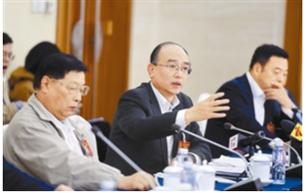 许勤：突出问题导向 构建更具竞争力供给体系