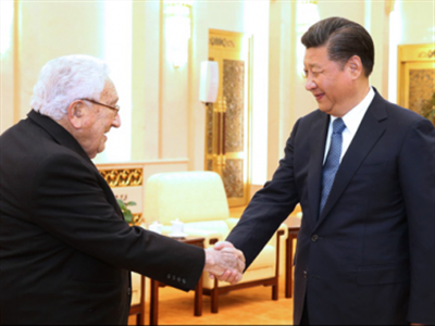 习近平会见美国前国务卿基辛格