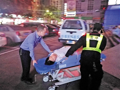 查违途中遇孕妇早产  城管执法车秒变“救护车”