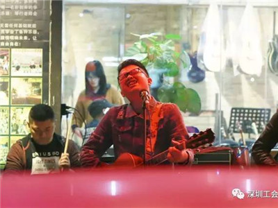 深圳也有个浩南哥 他的“江湖”是10万听众