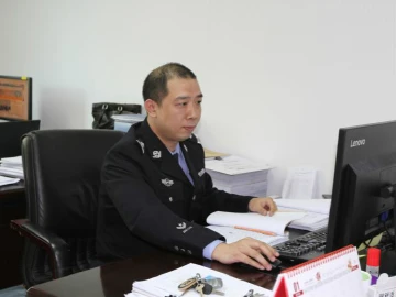 每日警星|梁健华：破获涉案金额11亿元传销案