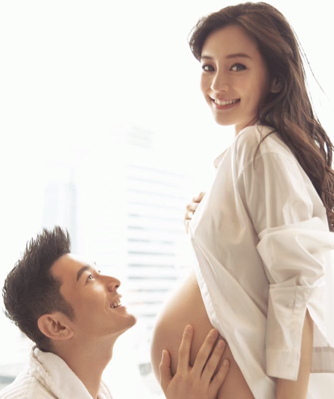 黄晓明首次公开Baby孕照 感慨妻子不易