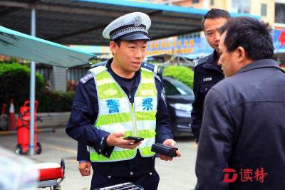 每日警星丨王志林：公明交警中队的业务能手