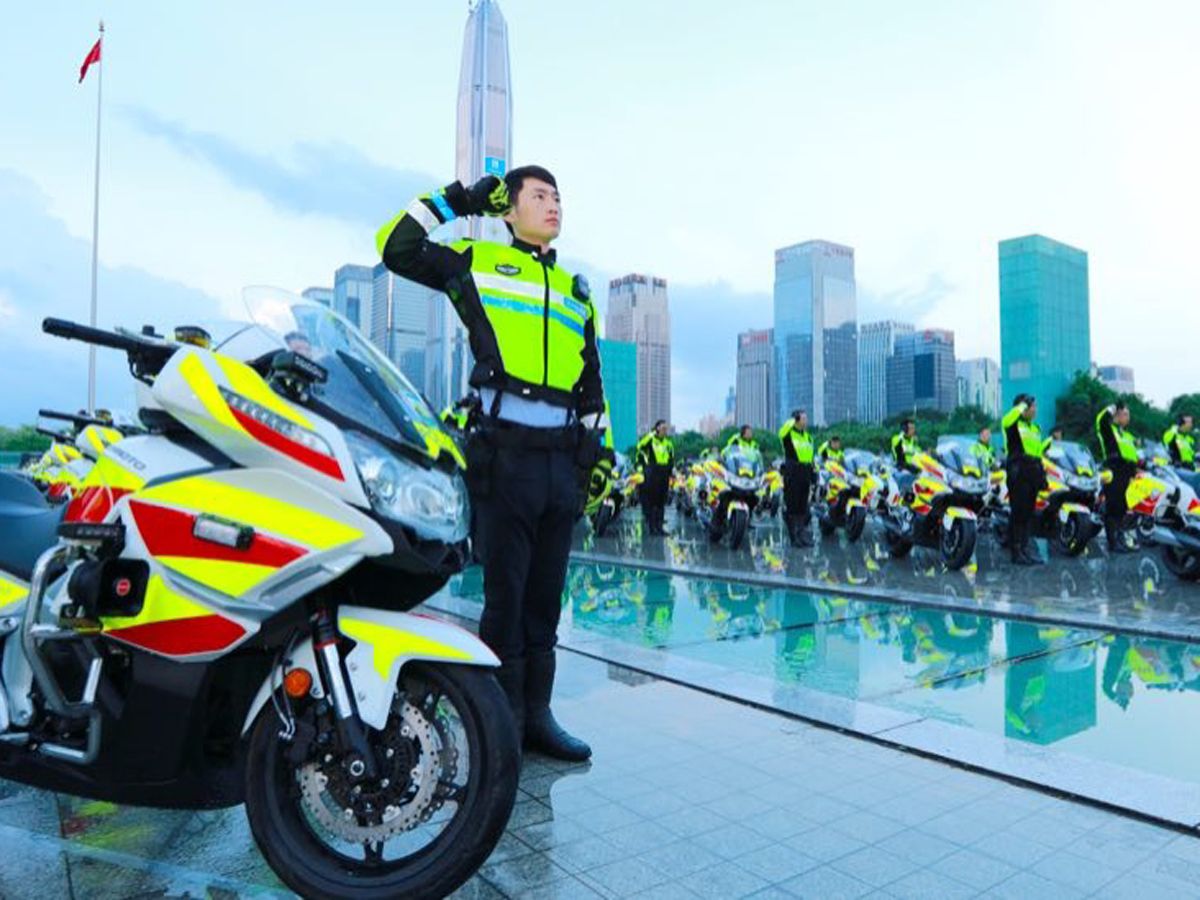 现代警务机制是啥样？看看深圳交警怎样做