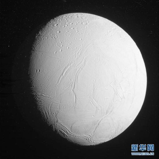 NASA宣布土卫二上具备生命所需全部条件：冰下有热泉