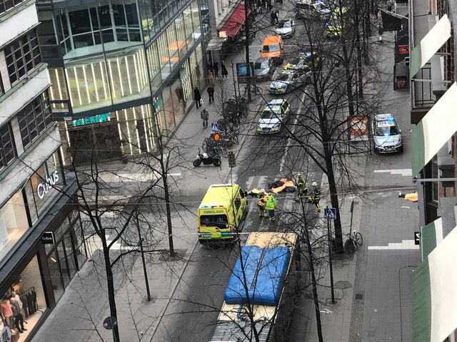 瑞典卡车袭击事件死亡人数升至4人