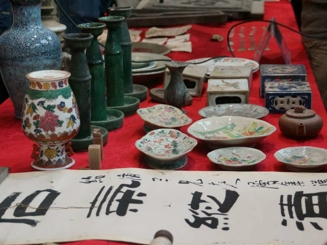盗贼专挑老屋下手 “飓风7号”行动查获古玩百余件
