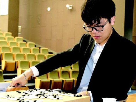 “人机大战Ⅱ”呼之欲出 柯洁迎战AlphaGo