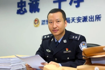 每日警星| 江广泳：通过办案拯救心灵