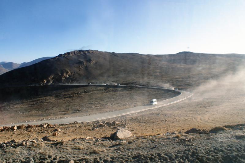  边防总医院：上高原走大漠万里巡诊