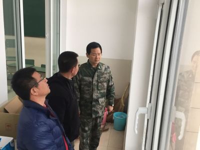 深圳人坚守在新疆塔县抗震救灾一线