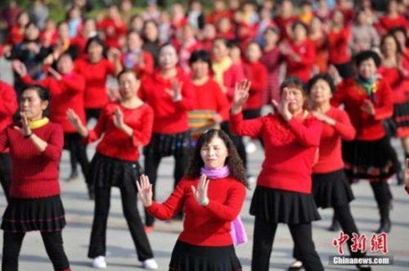 广场舞纠纷频现,老人的健身娱乐到底何处安放?