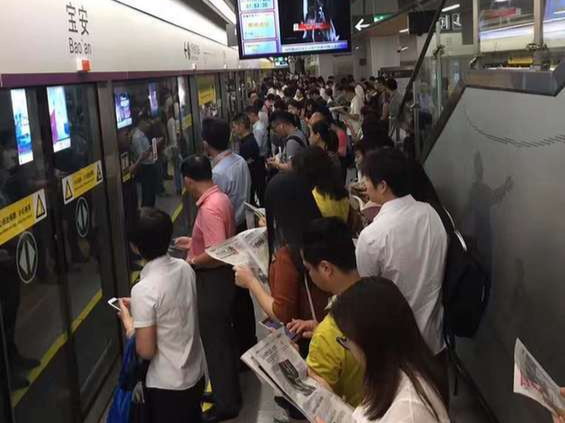 早高峰地铁11号线故障 约1小时抢修后恢复正常运营