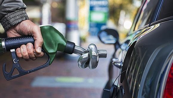 国际油价下跌 中国成品油价格或迎年内第六次下调