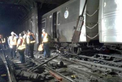 刹车故障！纽约地铁2节车厢脱轨，致34人受伤