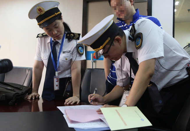 新一轮控烟督查“车轮战”开始 这回严查办公场所！