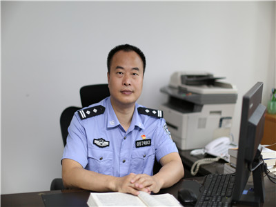 每日警星︱张坤武：铁面无私的警队“冷面人”