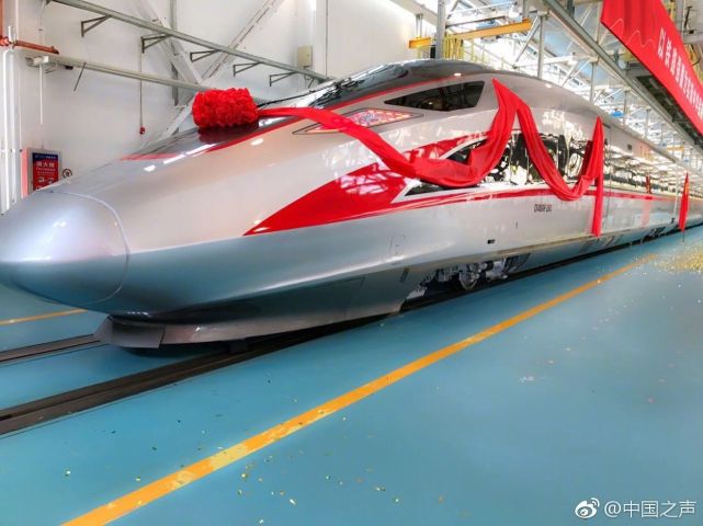 铁路部门扩大港澳旅客自助购取票覆盖范围