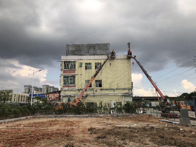 马田强力拔除荣健市场乱搭建“顽疾”