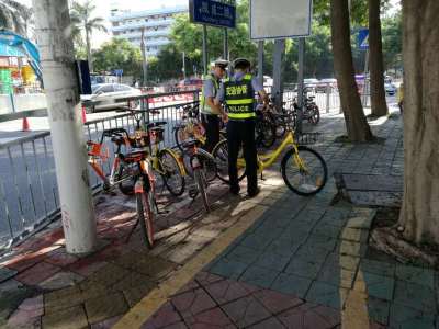 航城街道：“共享单车”违停要被整治了