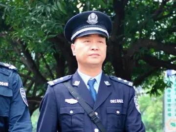 印传炎：不畏难敢担当的社区警长