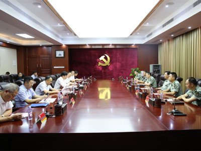 坪山区领导率队到深圳警备区开展“八一”慰问活动 