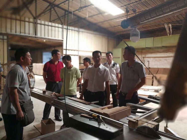 重拳出击！光明新区突查辖区企业安全生产