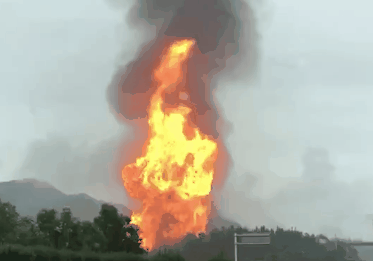 贵州黔西南一天然气管道发生燃烧爆炸 现场伤亡不明