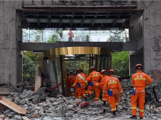 滚动直播 | 九寨沟7.0级地震：已19人亡、263人伤