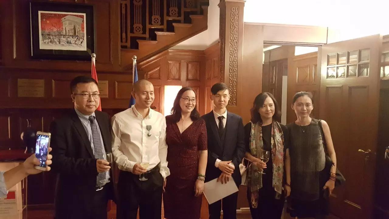 喜讯！中国作家毕飞宇荣获“法兰西文学艺术骑士勋章”
