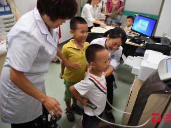 家里有3个“保姆”，孩子竟然还会营养不良，咋回事？