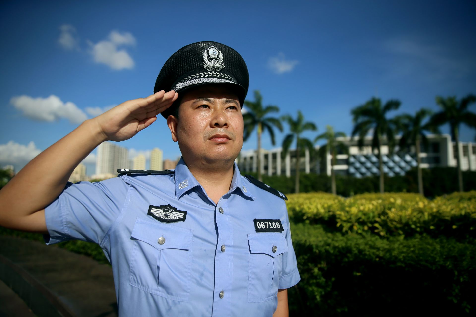 解伟民：让群众吃上放心的食品药品