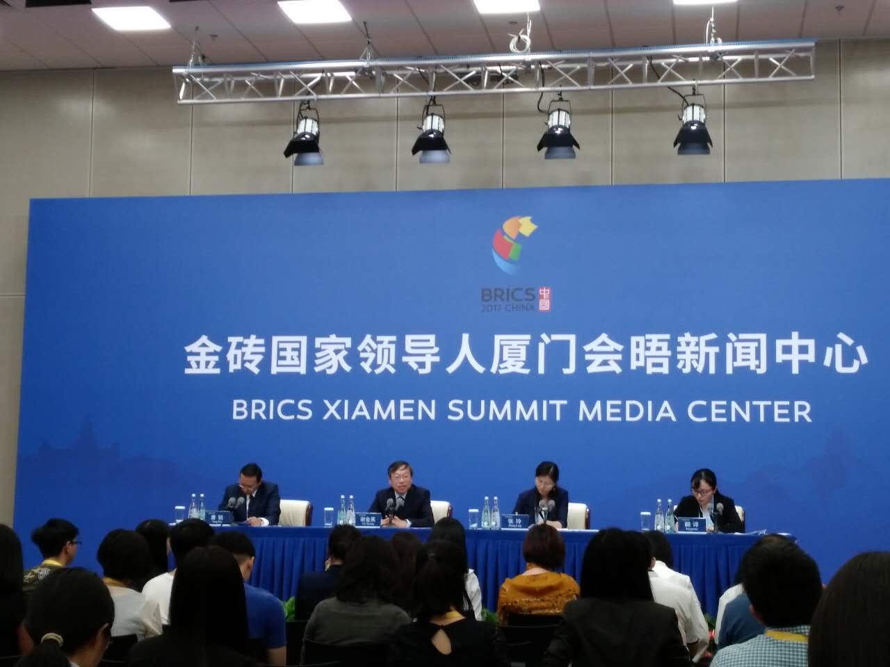 读特记者看金砖 | 金砖五国导演合拍《时间去哪儿了》