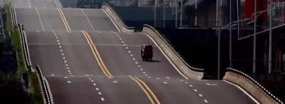 重庆有条“大波浪”公路 在上面开车是一种什么体验？