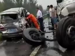 河南新乡“9·26”交通事故致12死11伤 联合调查组成立