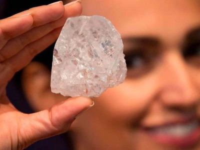 一百年来全球最大一颗钻石被卖掉，售价5300万美元