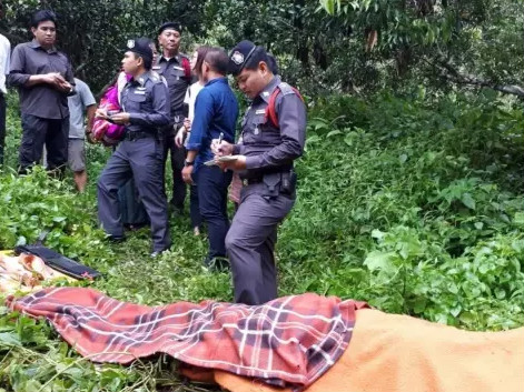 泰媒：11名中国游客在泰国被山洪冲走 1人遇难