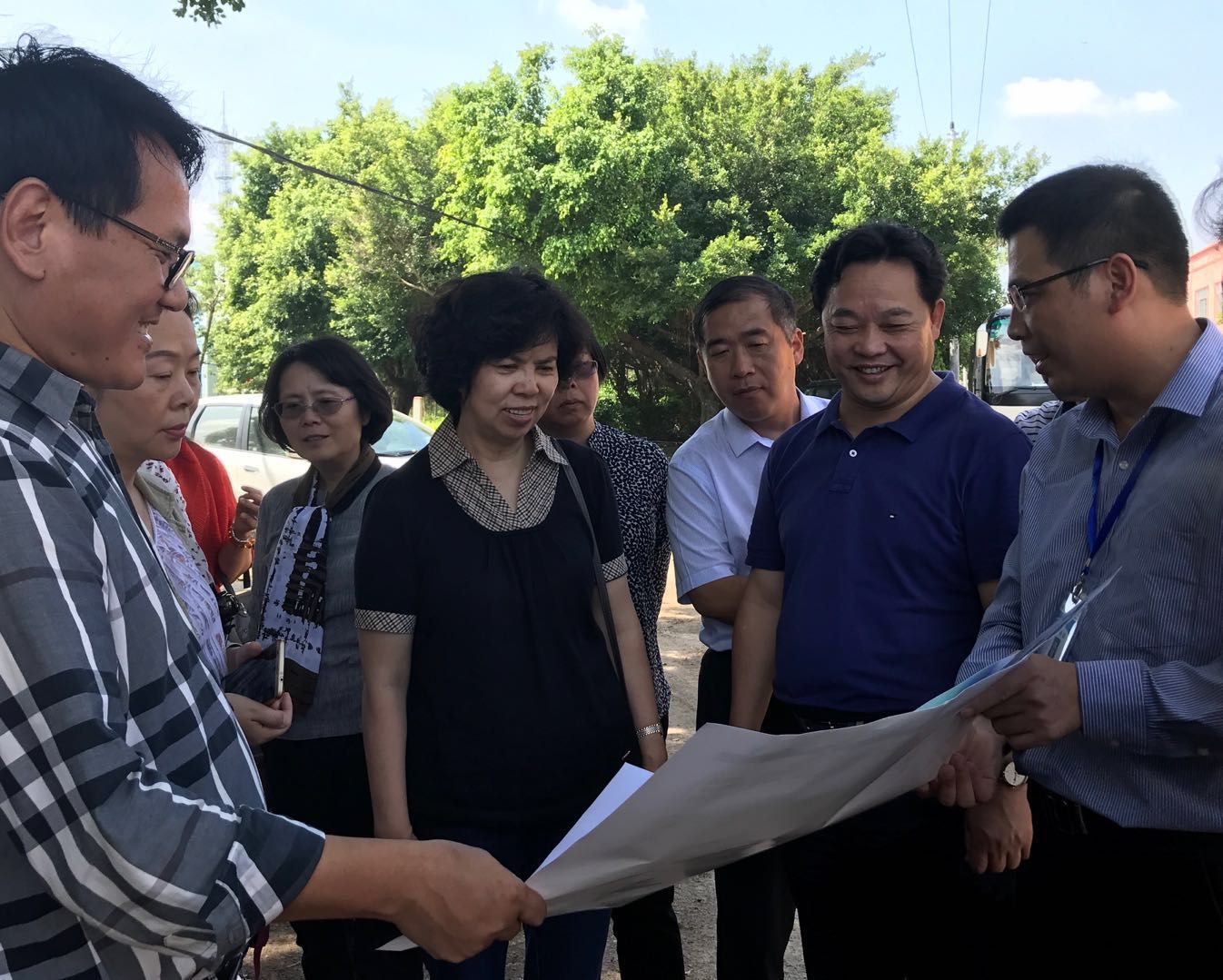 供深“菜篮子”安全否？深圳人大代表深入北海田间地头调研