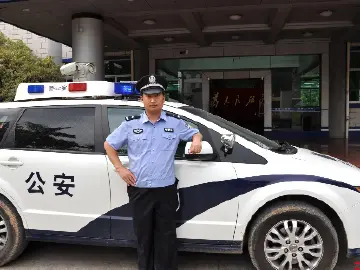 曾俊生：守卫平安  攻坚破案