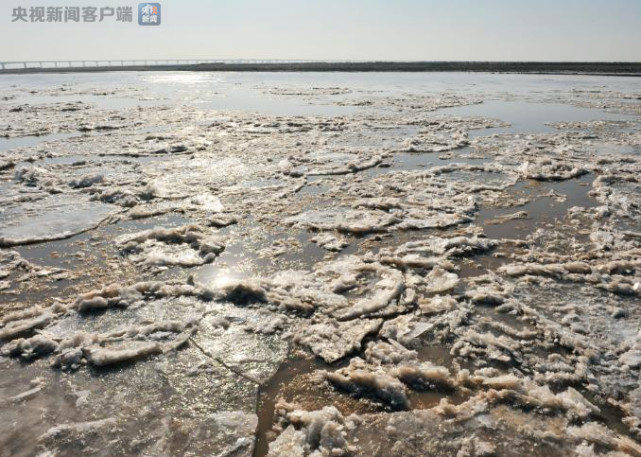 黄河内蒙古河段首现流凌 首凌日期较常年偏早1天  