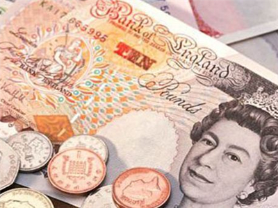 英国央行十年来首次加息！英镑应声大跌