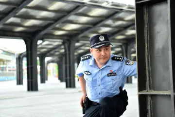 李强：派出所里的刑侦“尖刀”