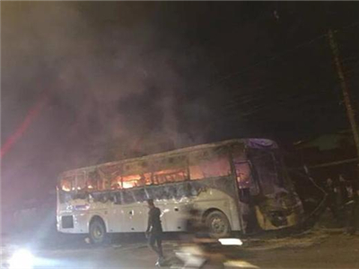 泰国大巴起火，满车中国游客！幸司机发现早无人伤亡 
