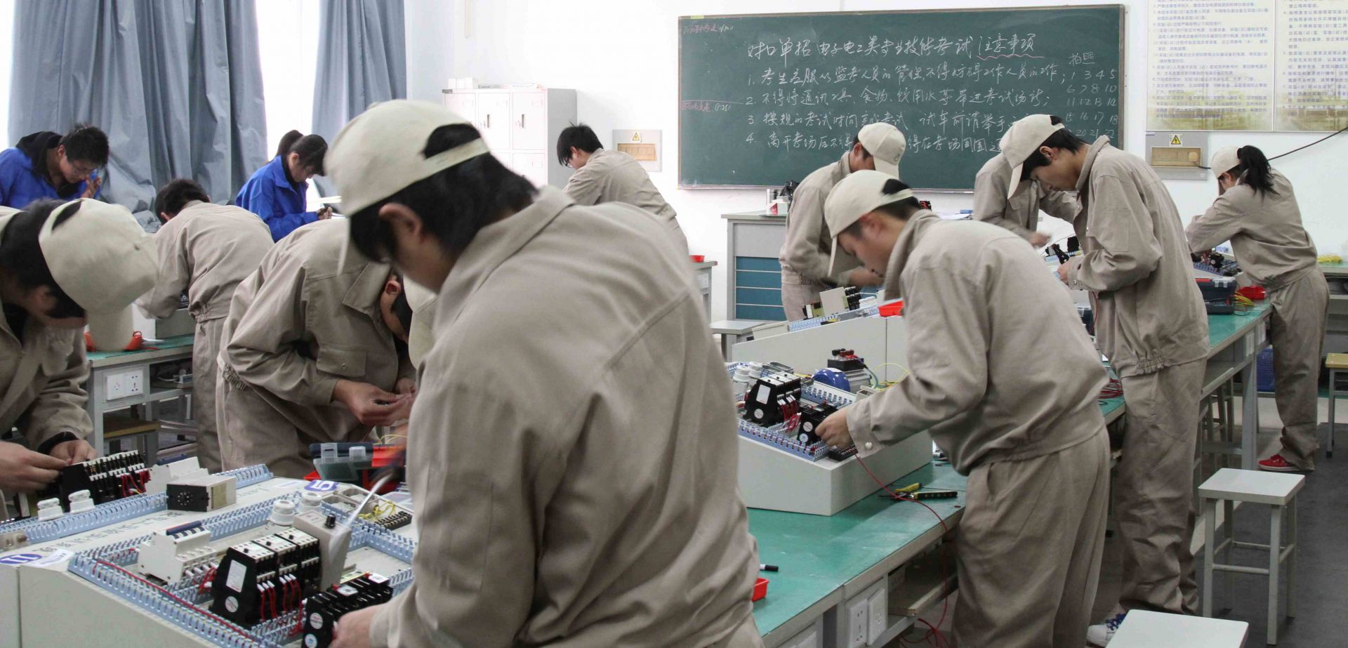 民办职业培训机构看过来！“审批”改为“备案”有何不同