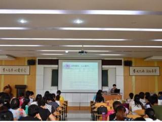 教育部：学校体育美育兼职教师选聘范围是“校外”