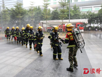 深圳高层建筑大型消防演练，高精尖