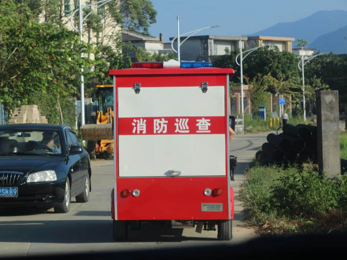“走街串巷”快速扑救！迷你消防巡查车亮相南澳街头