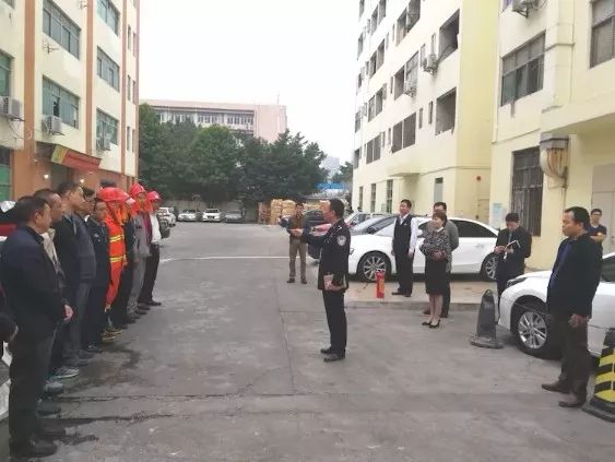 龙华区安监系统持续检查园区、企业义务消防队